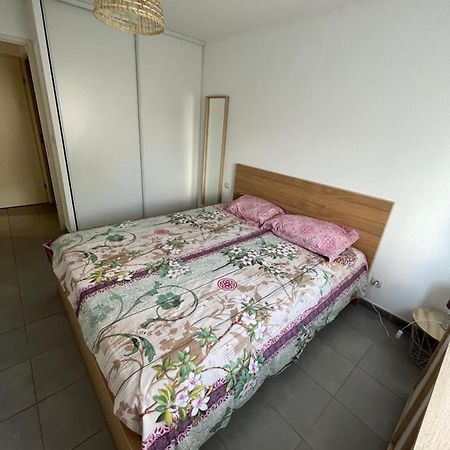 Joli Appt 45 M2 Avec Terrasse Apartamento Lunel  Exterior foto